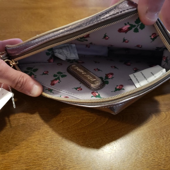 Betsey Johnson "Wonder Woman" Clutch Purse NWT - Picture 5 of 8